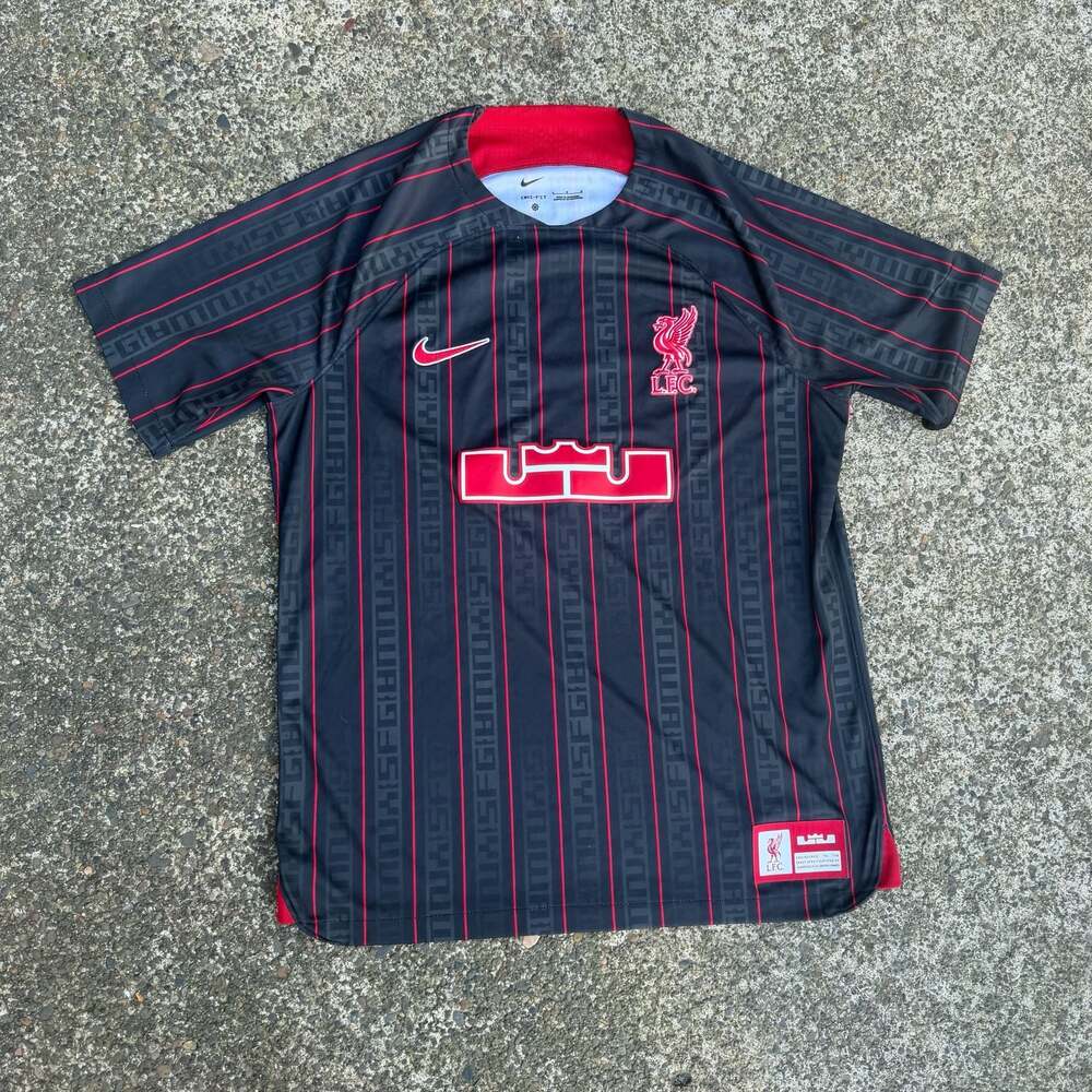 Nike LeBron x Liverpool F.C. Dri-FIT Stadium Soccer Jersey Size L